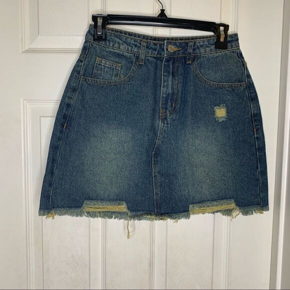 Missguided Ripped Aline Jean Skirt Raw Hem Size 4 - Picture 1 of 10